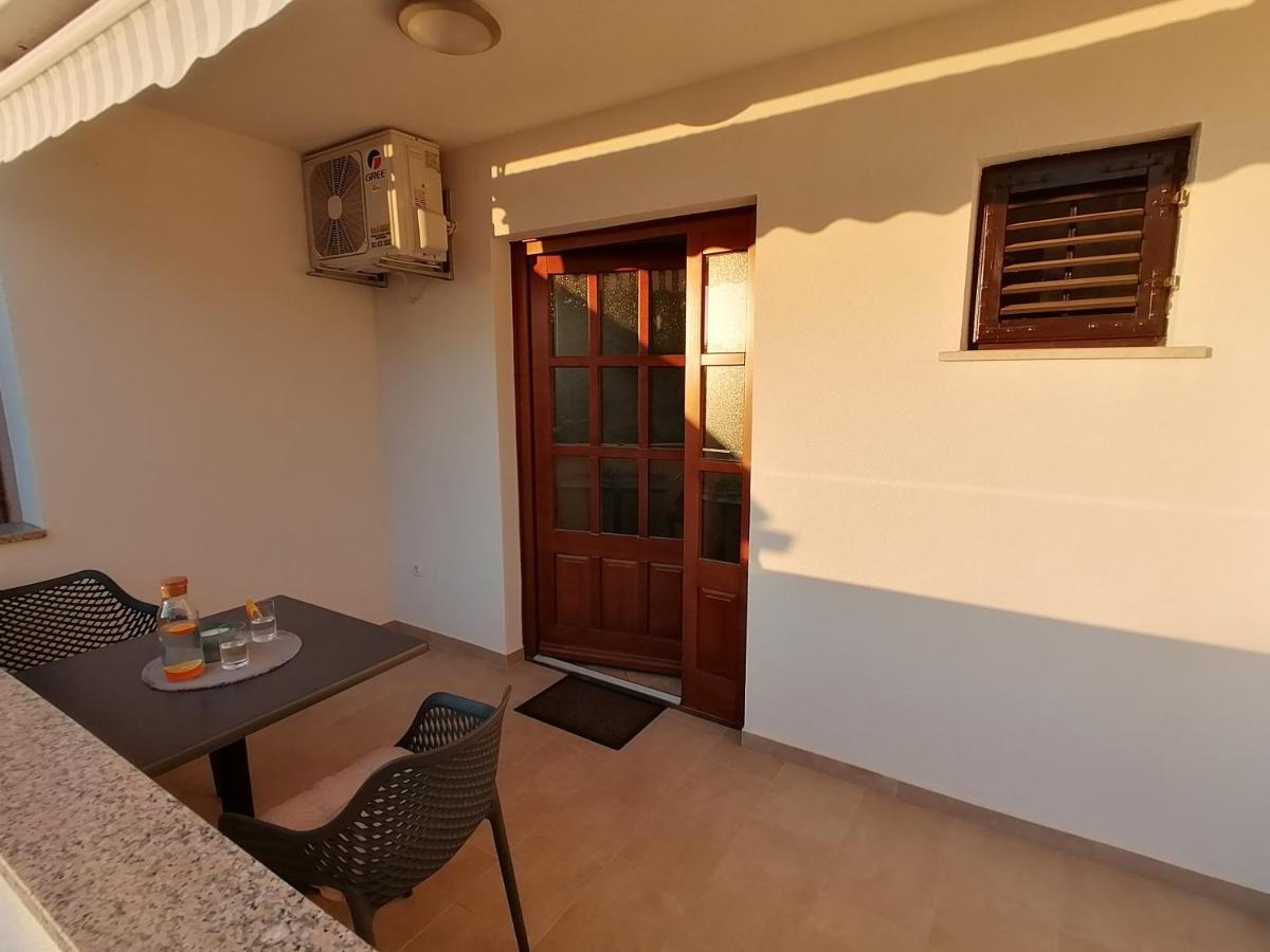 Apartment Mari Фунтана Екстериор снимка